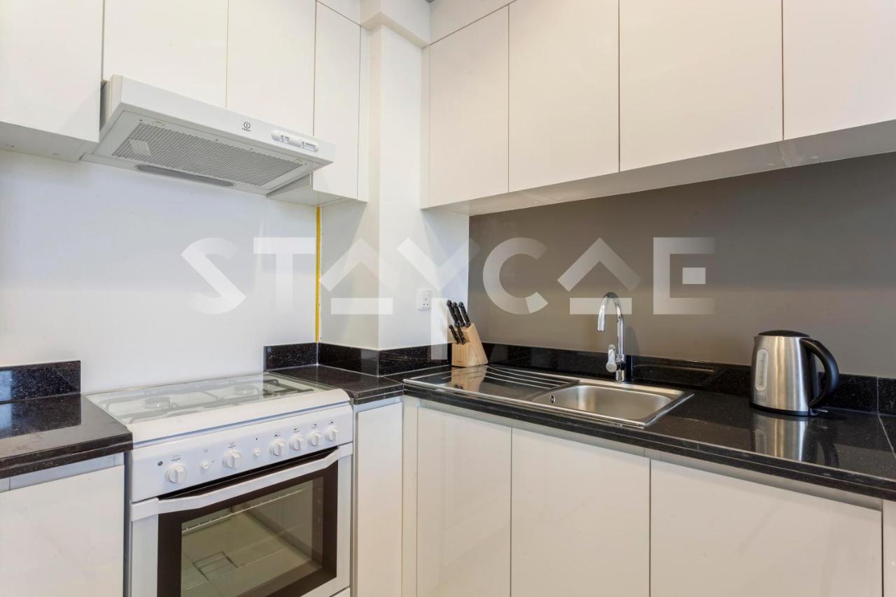 Staycae Holiday Homes - Tower 108 Dubai Bagian luar foto