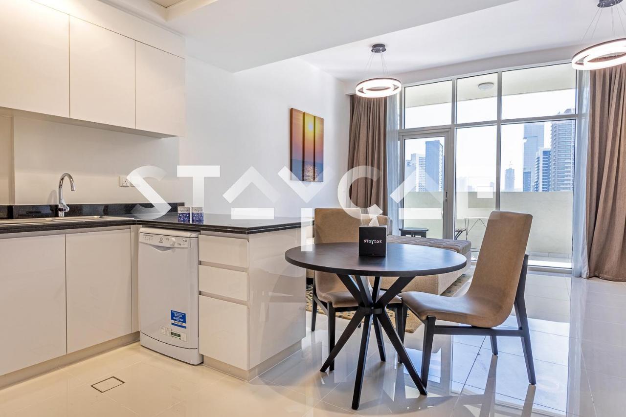 Staycae Holiday Homes - Tower 108 Dubai Bagian luar foto