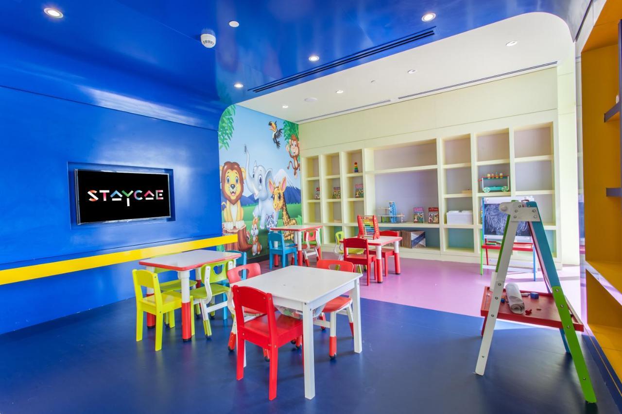 Staycae Holiday Homes - Tower 108 Dubai Bagian luar foto